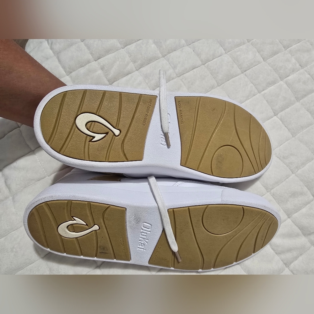 Olukai Ha’Upu Women's Athletic Lrather Sneaker - Size 9 - Picture 7 of 9